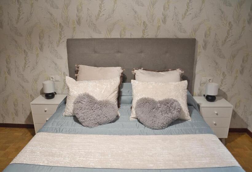 La Villa De Lore, Piso Completo Apto 6 Personas Con Garaje