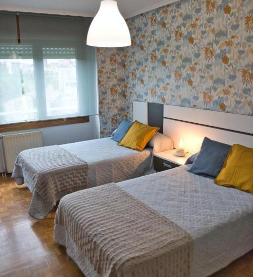 La Villa De Lore, Piso Completo Apto 6 Personas Con Garaje