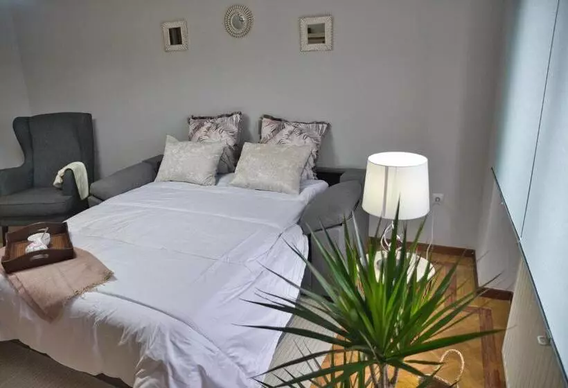 La Villa De Lore, Piso Completo Apto 6 Personas Con Garaje