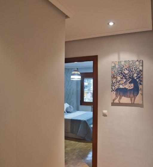 La Villa De Lore, Piso Completo Apto 6 Personas Con Garaje