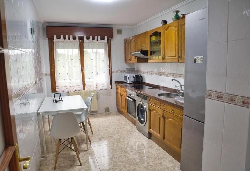 La Villa De Lore, Piso Completo Apto 6 Personas Con Garaje
