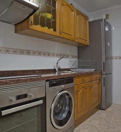 La Villa De Lore, Piso Completo Apto 6 Personas Con Garaje