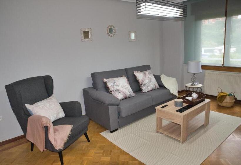 La Villa De Lore, Piso Completo Apto 6 Personas Con Garaje