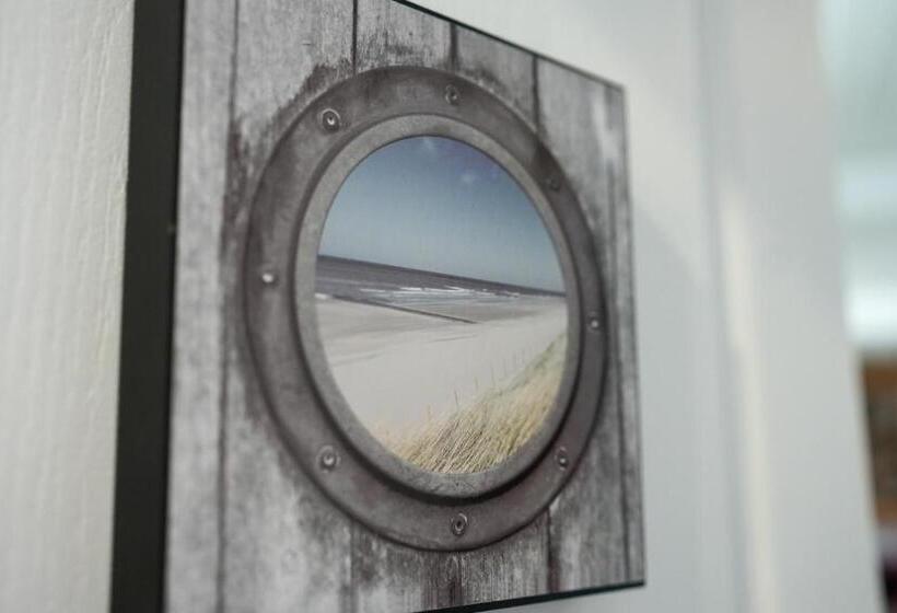 Les Marins Des Lys, Maison à 300m De La Plage Pour 6 Personnes