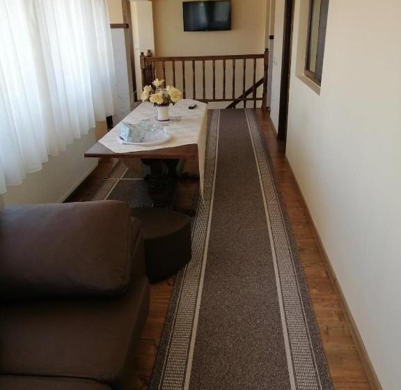 پانسیون Casa Alex