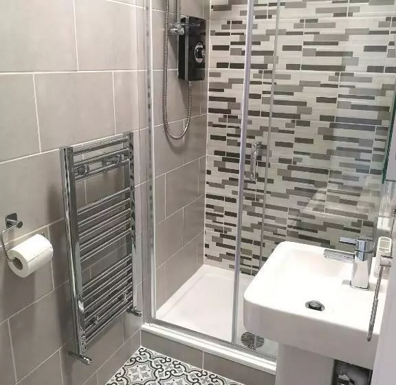 Majatalo Ivy Bank Guest House, Tenby