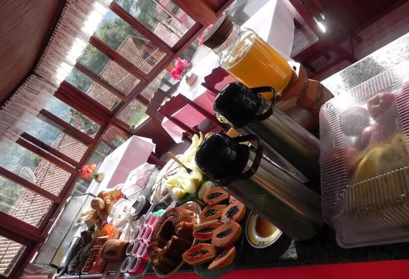 Majatalo Pousada Solar Das Flores Maringá Rj Visconde De Mauá