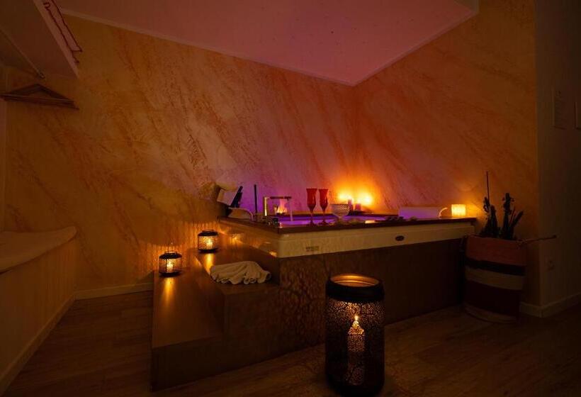 膳宿费 Sunshine Charming Houses