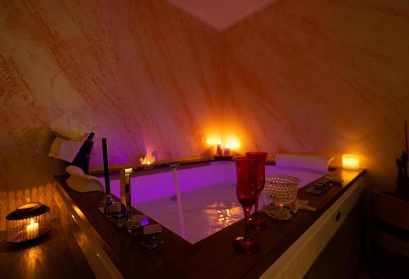 膳宿费 Sunshine Charming Houses