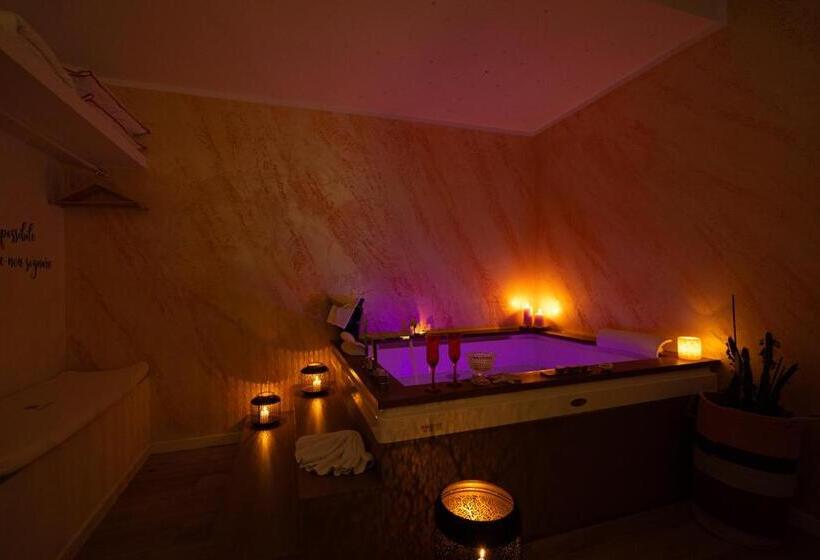 膳宿费 Sunshine Charming Houses