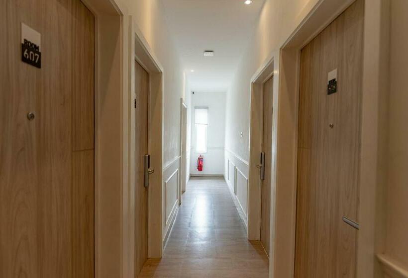 Swasana Hotel Near Plaza Medan Fair Mitra Reddoorz