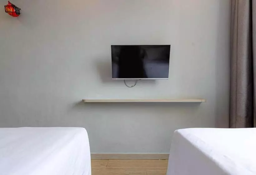 Swasana Hotel Near Plaza Medan Fair Mitra Reddoorz
