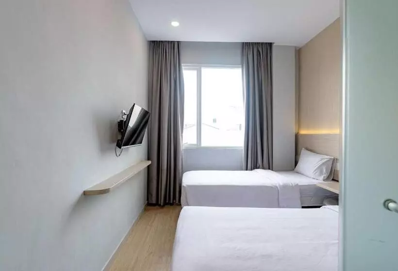 Swasana Hotel Near Plaza Medan Fair Mitra Reddoorz