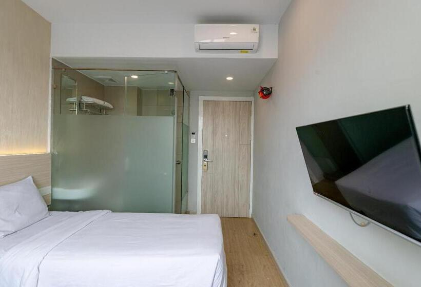 Swasana Hotel Near Plaza Medan Fair Mitra Reddoorz
