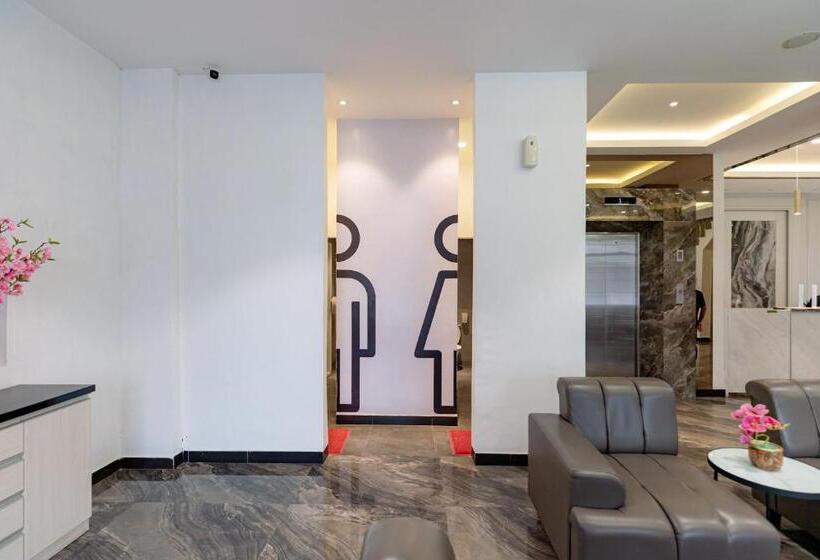 Swasana Hotel Near Plaza Medan Fair Mitra Reddoorz