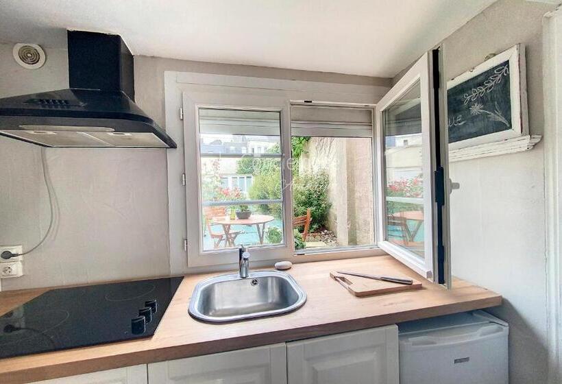 Ad 17   Escapade Ensoleillée