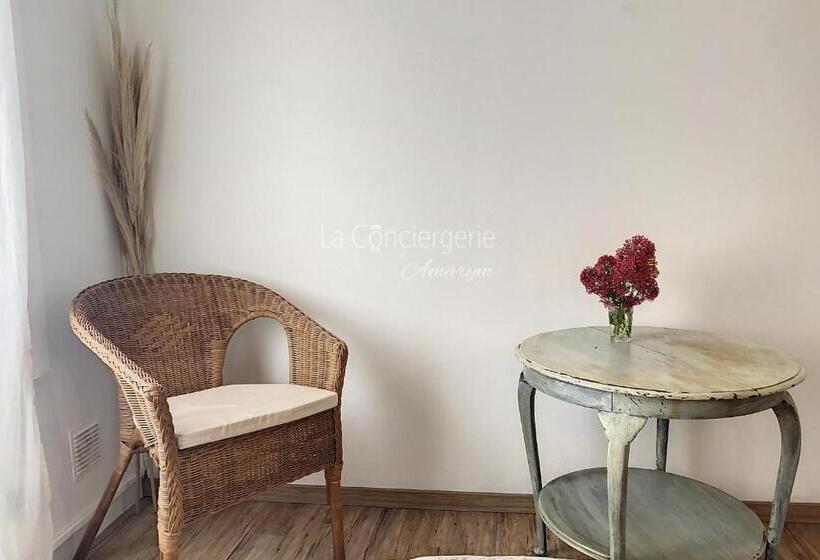 Ad 17   Escapade Ensoleillée