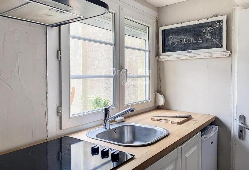 Ad 17   Escapade Ensoleillée