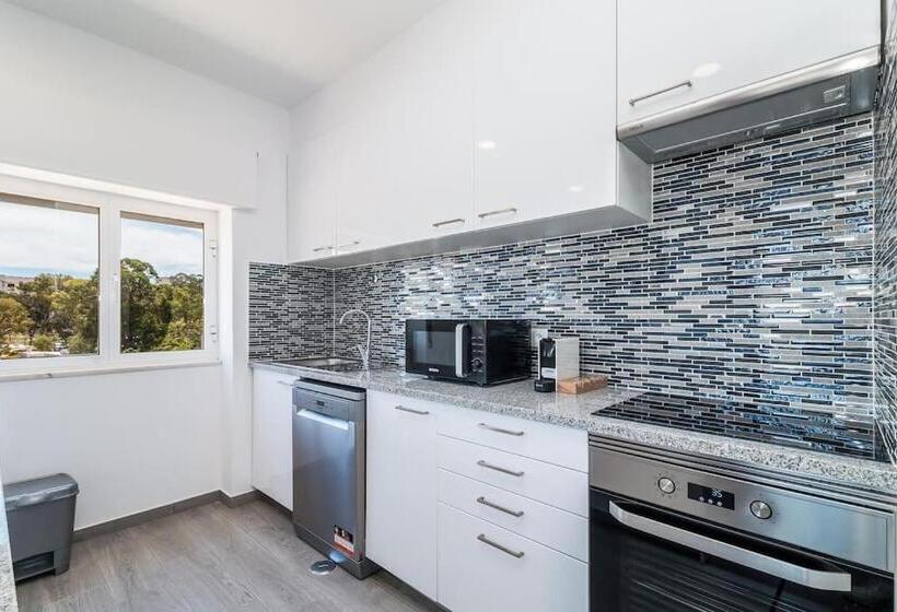 Algarve Golden Properties: Aquazul J