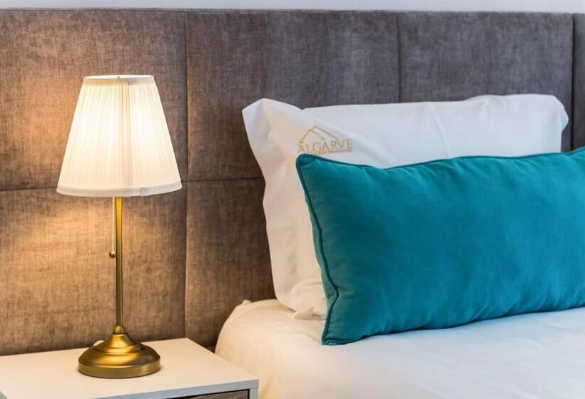 Algarve Golden Properties: Aquazul J