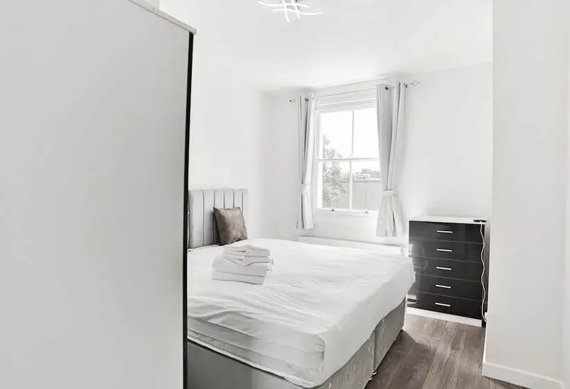 The Euston Guest House  60