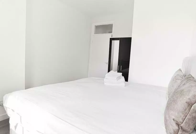 The Euston Guest House  60
