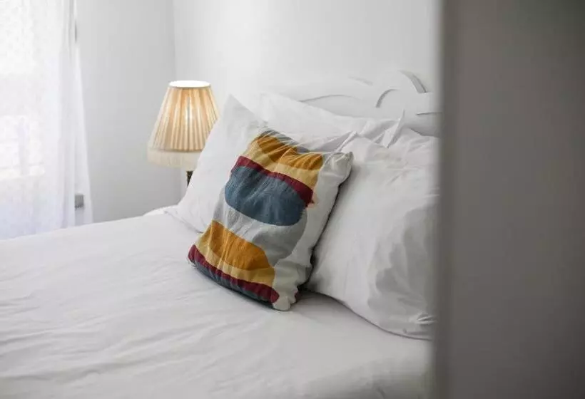 Charming Tm Flat By The Ocean With A View
