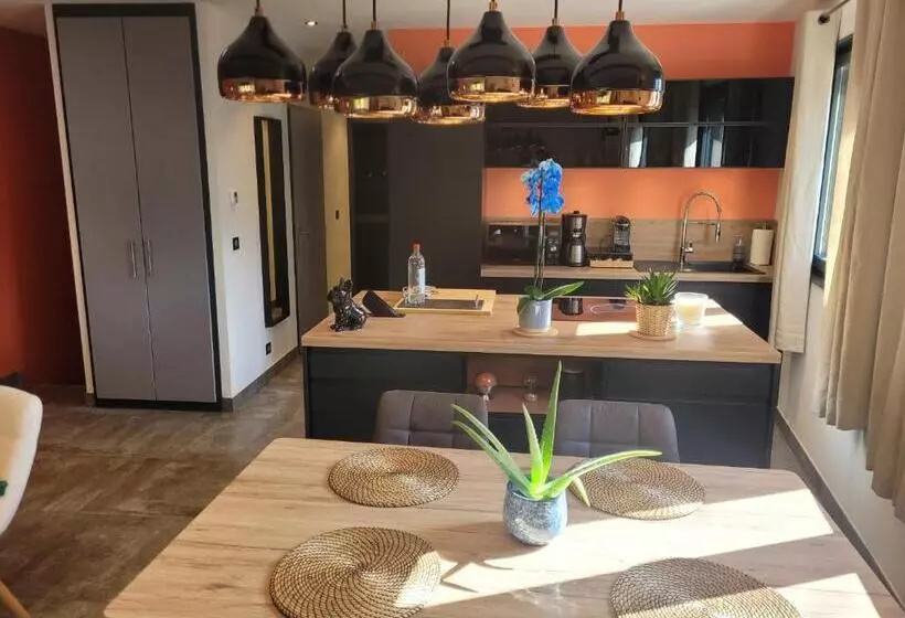 Gîteduruisseau73, Heart Of French Alps Paradiski, Maison Entière 80m2 Au Calme, 2 Chambres 2 Salles