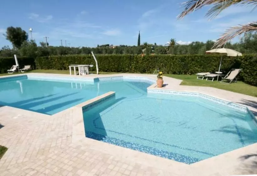 هتل Agriturismo Villa Isa