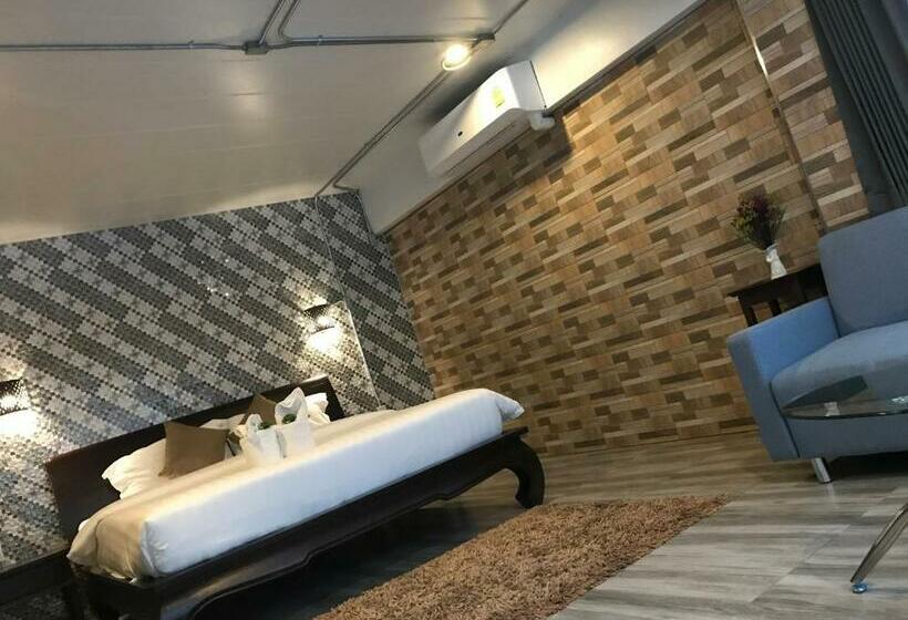 호텔 Kamala Amanah Hill