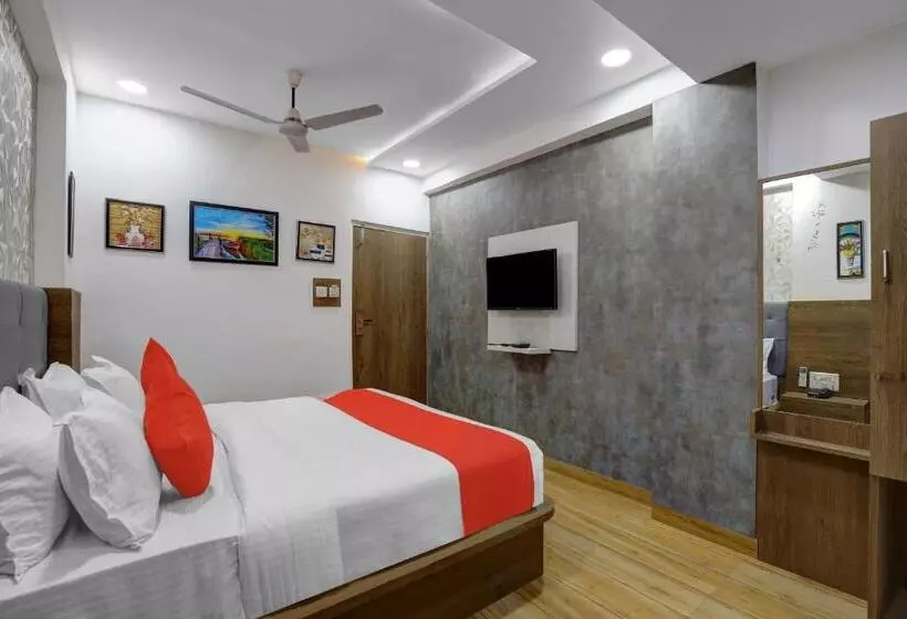 ホテル Oyo 85289  Raffles