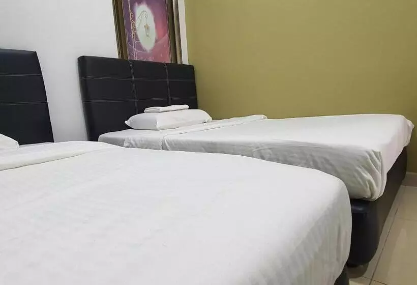 ホテル Oyo Home 90435 Sena Home Homestay #819