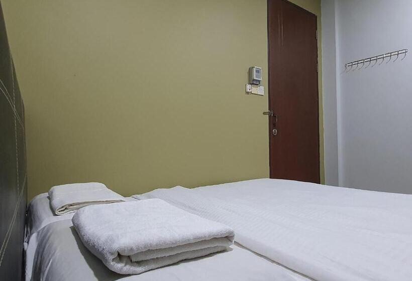 酒店 Oyo Home 90435 Sena Home Homestay #819