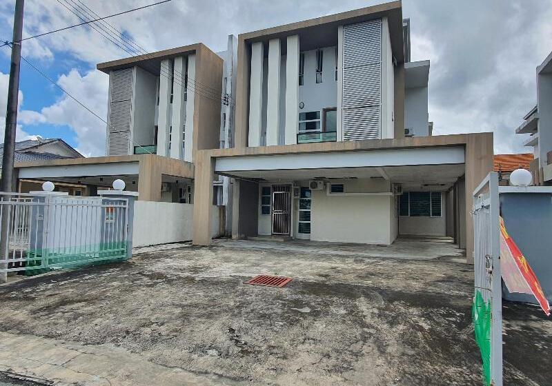 酒店 Oyo Home 90435 Sena Home Homestay #819