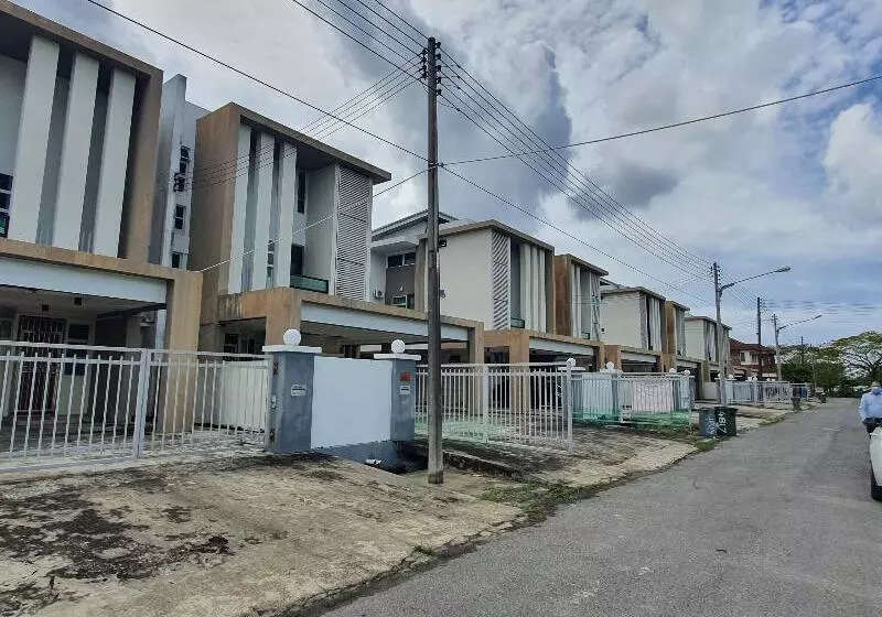 ホテル Oyo Home 90435 Sena Home Homestay #819