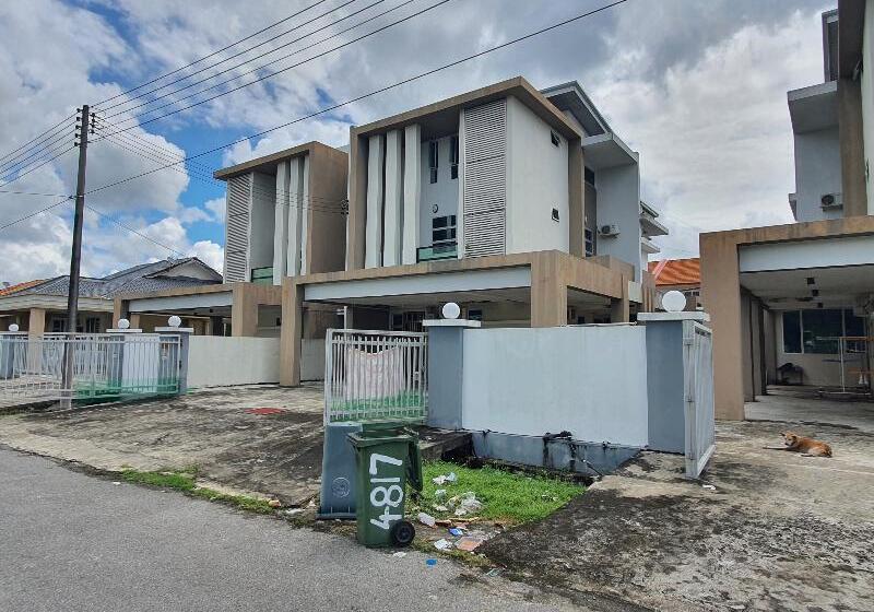 酒店 Oyo Home 90435 Sena Home Homestay #819