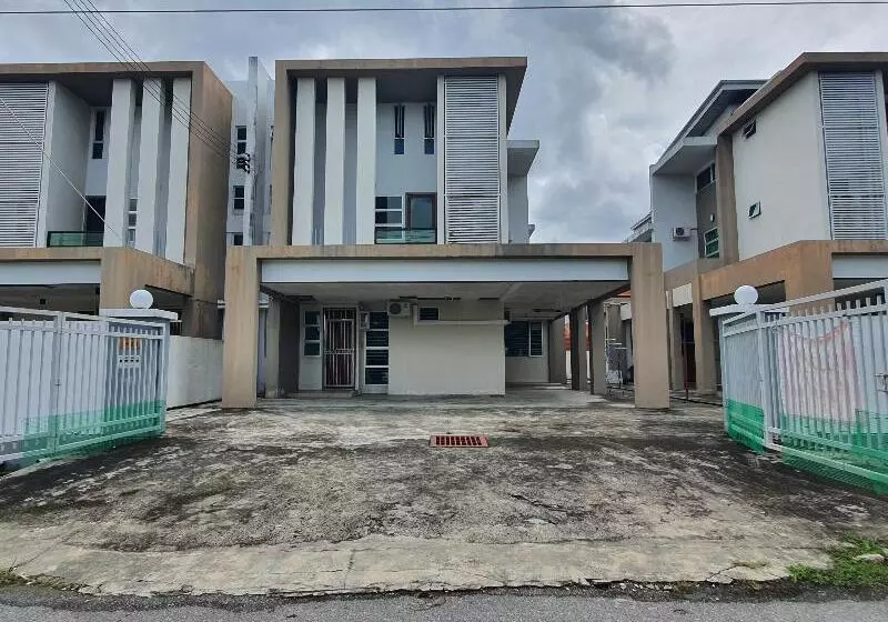 ホテル Oyo Home 90435 Sena Home Homestay #819