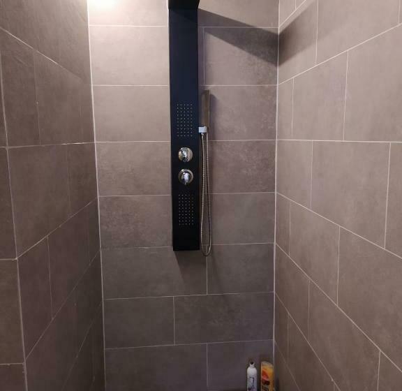 בית מלון כפרי The Place