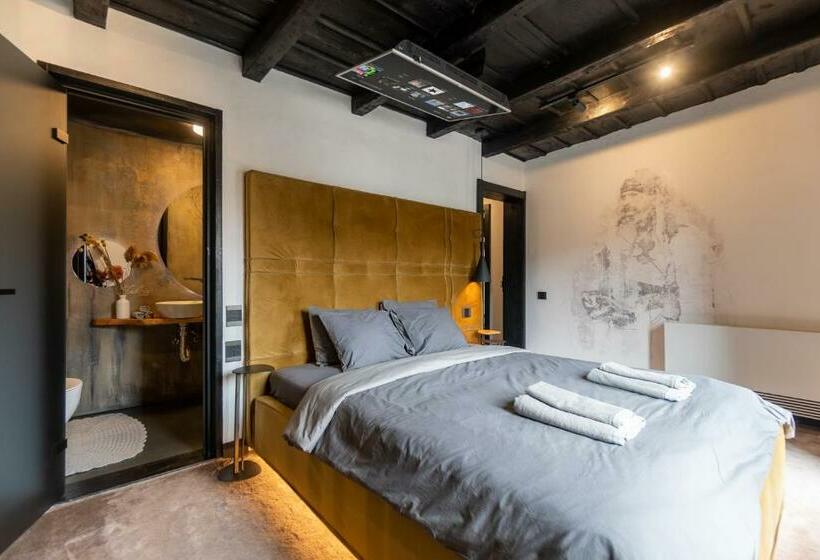 Pensão Bashtin Dom   Skabrin House