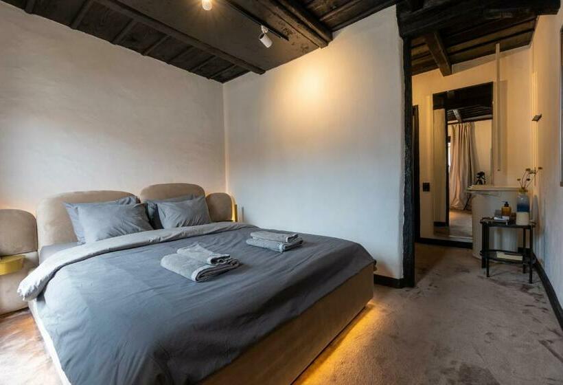 Pensão Bashtin Dom   Skabrin House