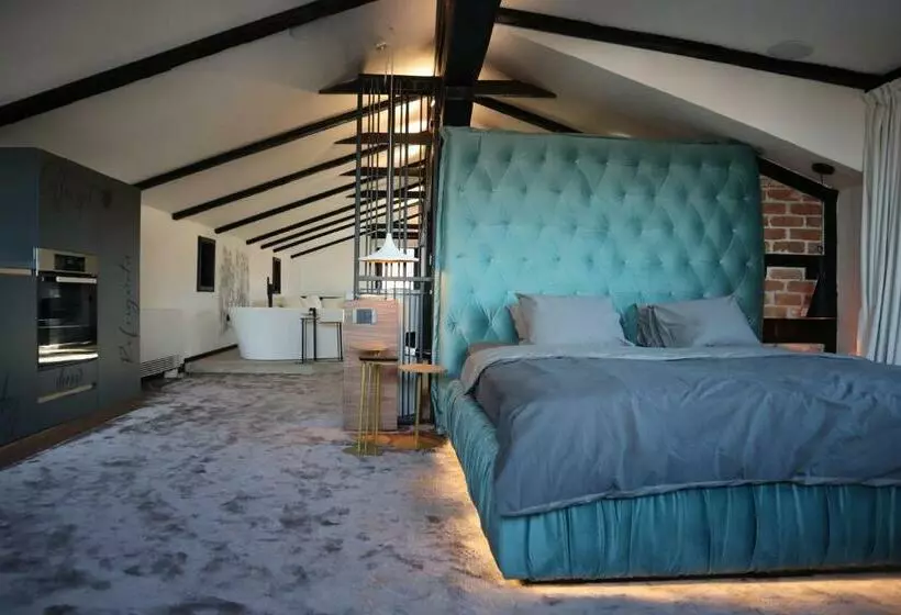 پانسیون Bashtin Dom   Skabrin House