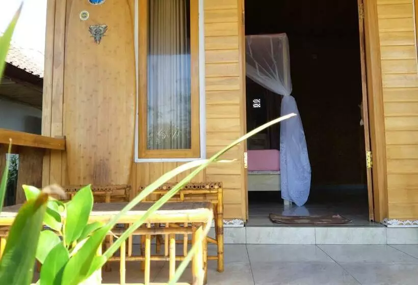 Majatalo Friend House Stay & Surf