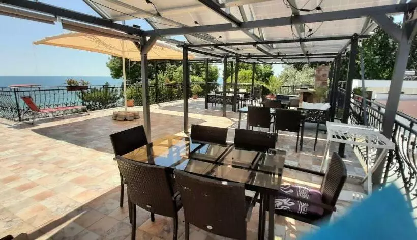 پانسیون Vila Pe Plaja Nr 9