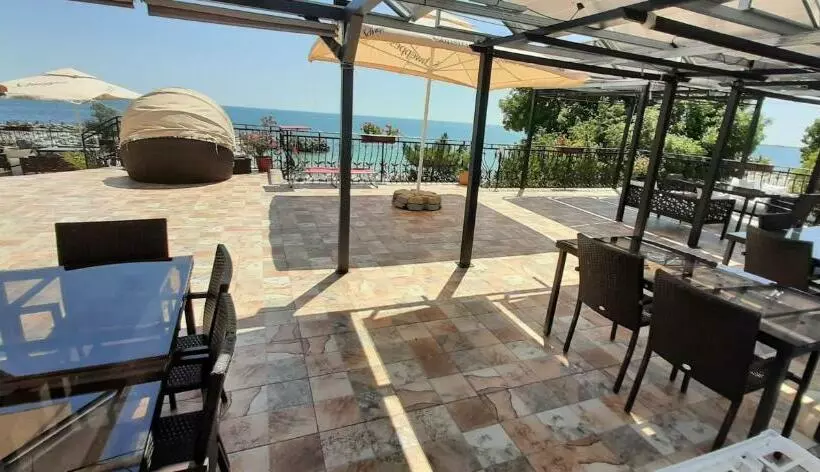 پانسیون Vila Pe Plaja Nr 9