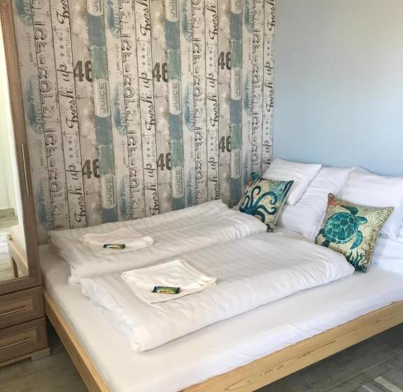 Platán Apartmanház