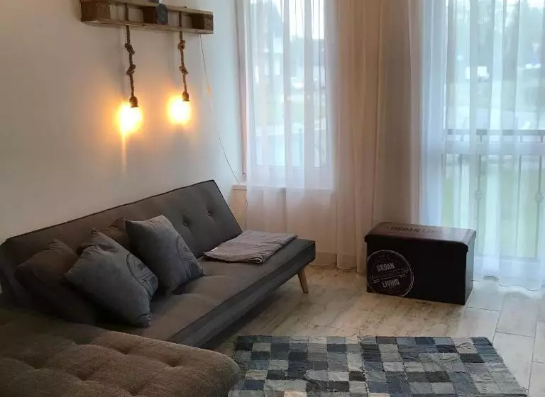 Platán Apartmanház