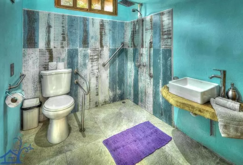 Beachfront Villa Sea Breeze W Ac And Pool