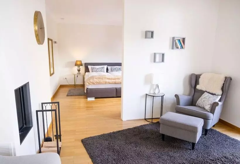 Aamiaismajoitus (B&B) Cabinett 1876