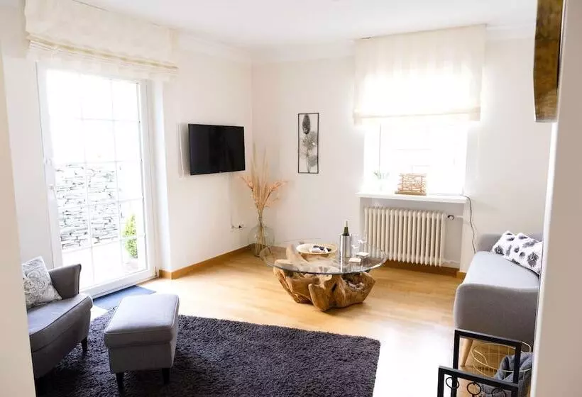 Aamiaismajoitus (B&B) Cabinett 1876