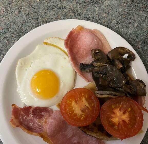 Bed and Breakfast Dunmoore Guesthouse